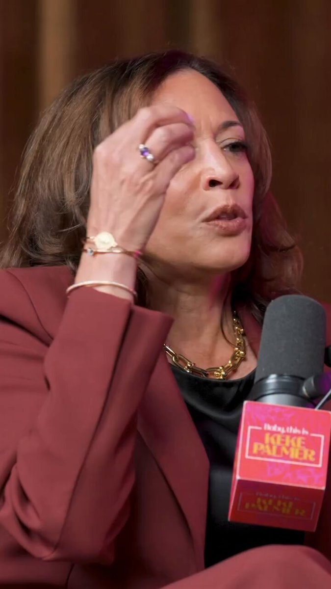Kamala Harris emotional moment with Keke Palmer