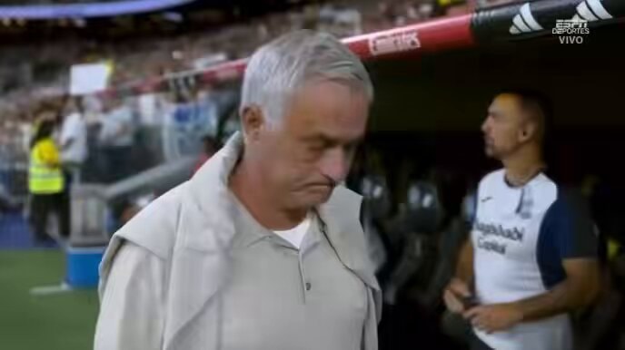 Jose Mourinho returns to the Bernabeu