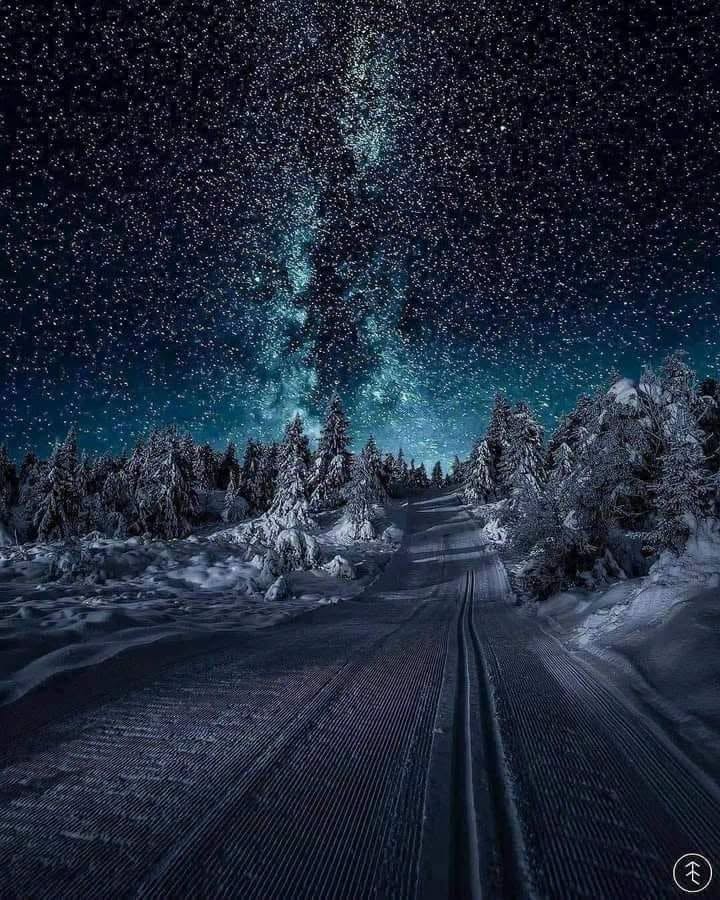 Milky Way over Norway ski track