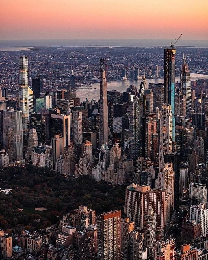 New York Skyline Sunset (photo 4 of 4)