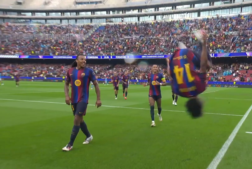 Barcelona players on field