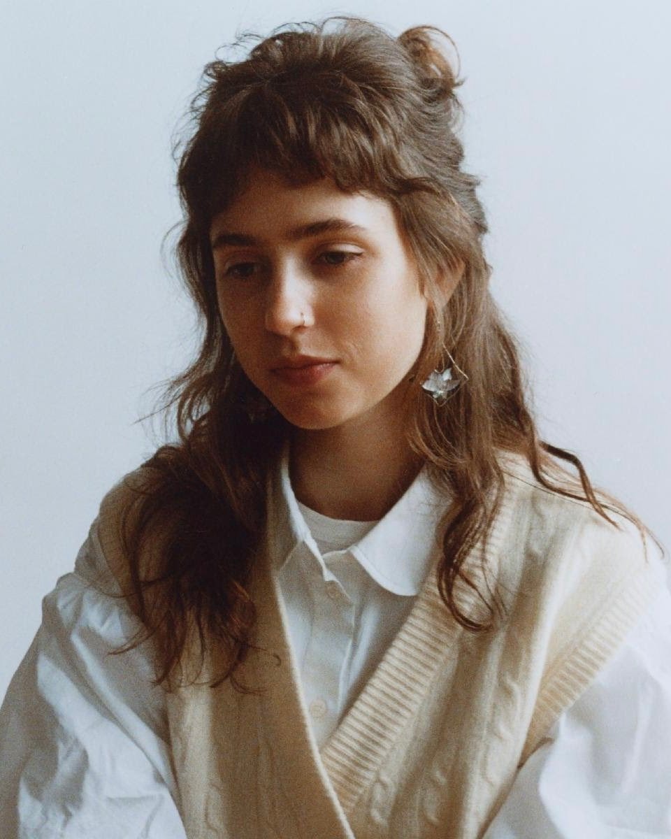 Clairo Sexy To Someone 200M Streams (photo 2 of 2)