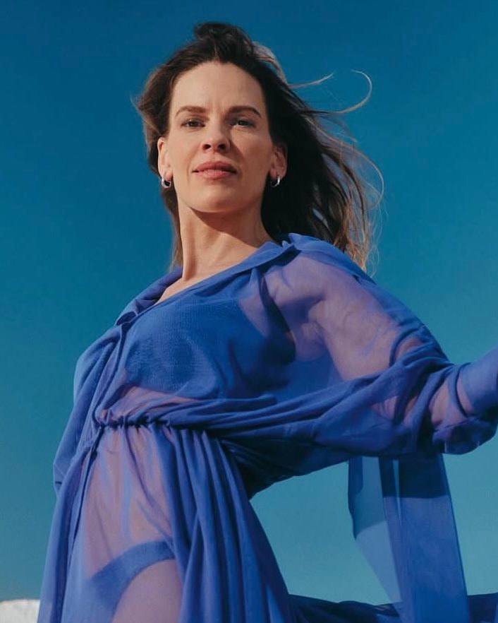 Hilary Swank pregnancy and December project