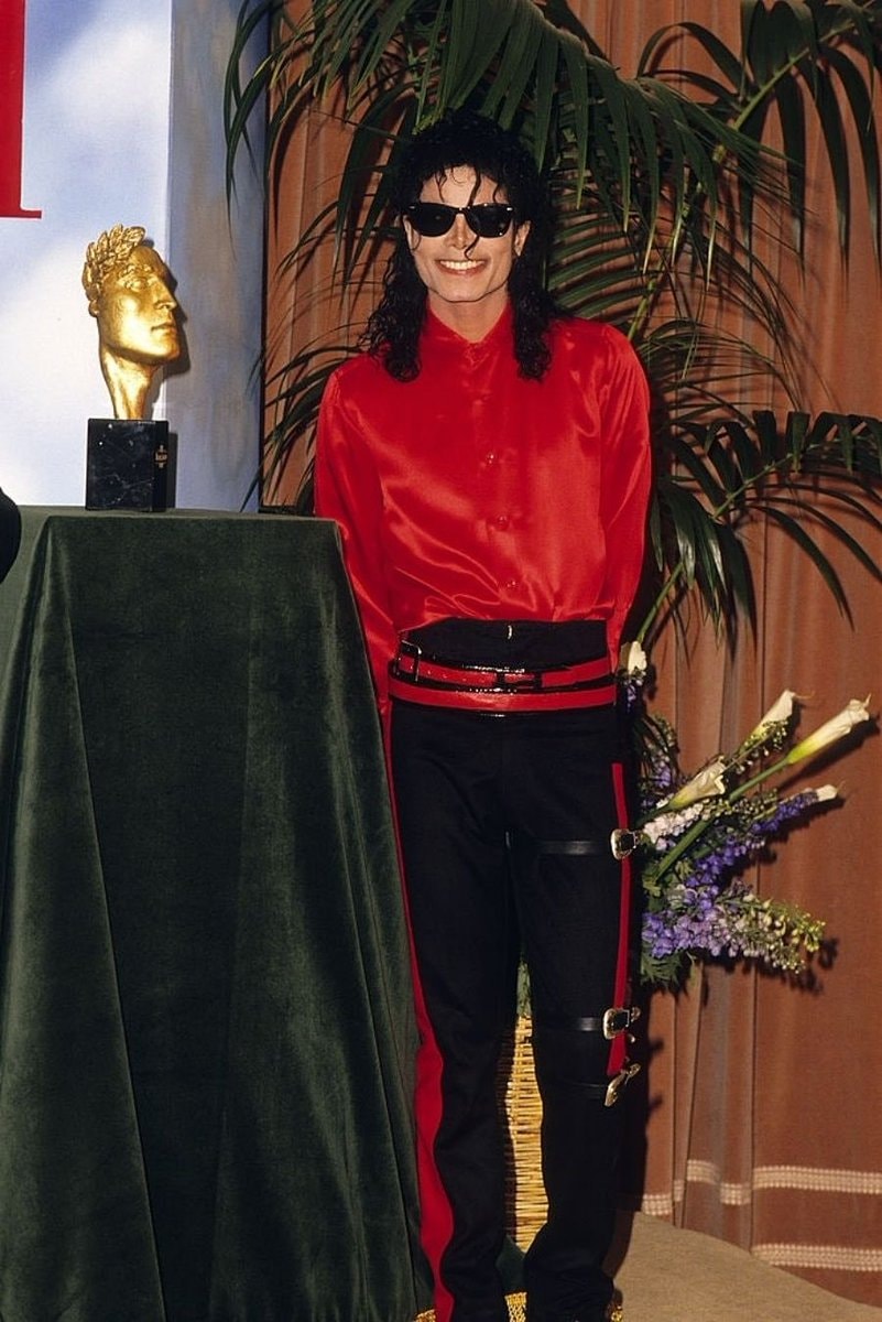 Michael Jackson BMI Award (photo 2 of 4)