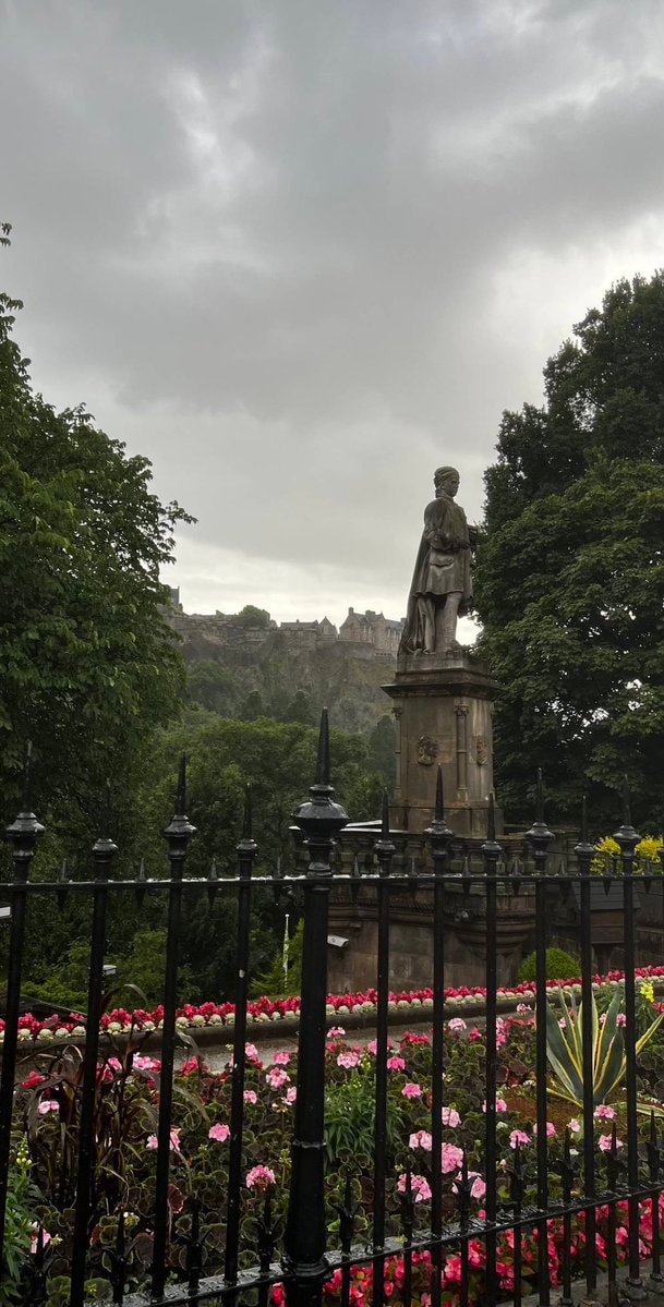 Edinburgh Scotland Gothic monument (photo 2 of 4)