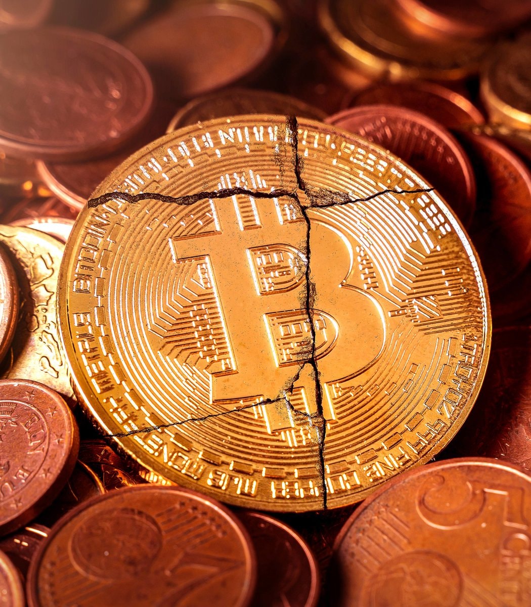 Trump Coin crash loses billions (photo 2 of 2)