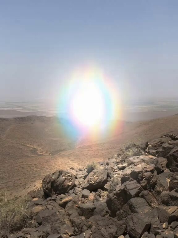 rare glory full-circle rainbow aureole