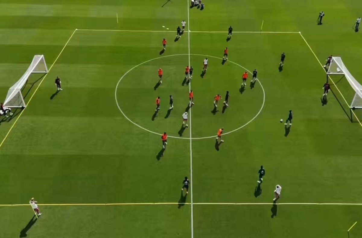 Mbappe overhead kick training