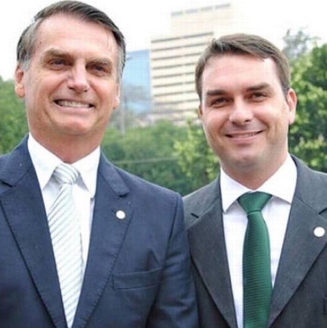 Flávio and Jair Bolsonaro post-election moves Flávio and Jair Bolsonaro post-election moves