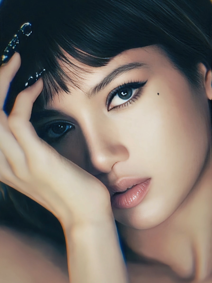 Lisa Press Play album concept Lisa Press Play album concept
