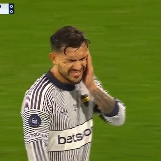 Boca Juniors match Messi tribute (photo 2 of 3)