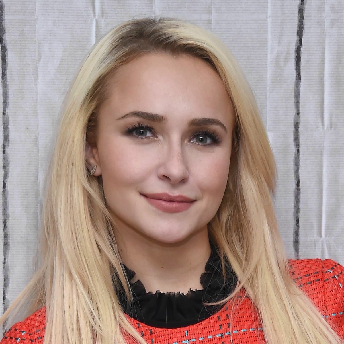 Neutrogena statement on Hayden Panettiere (photo 2 of 2)
