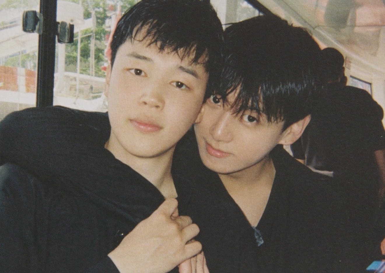 Jungkook and Jimin moments (photo 4 of 4) Jungkook and Jimin moments (photo 4 of 4)