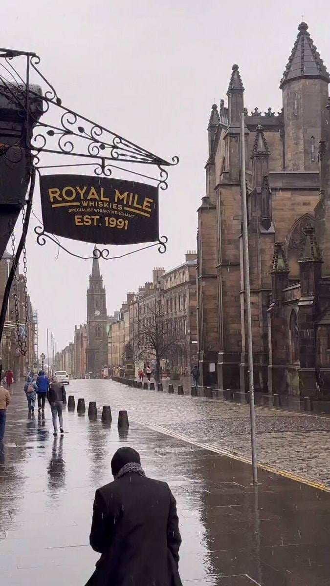 Edinburgh Scotland street scene