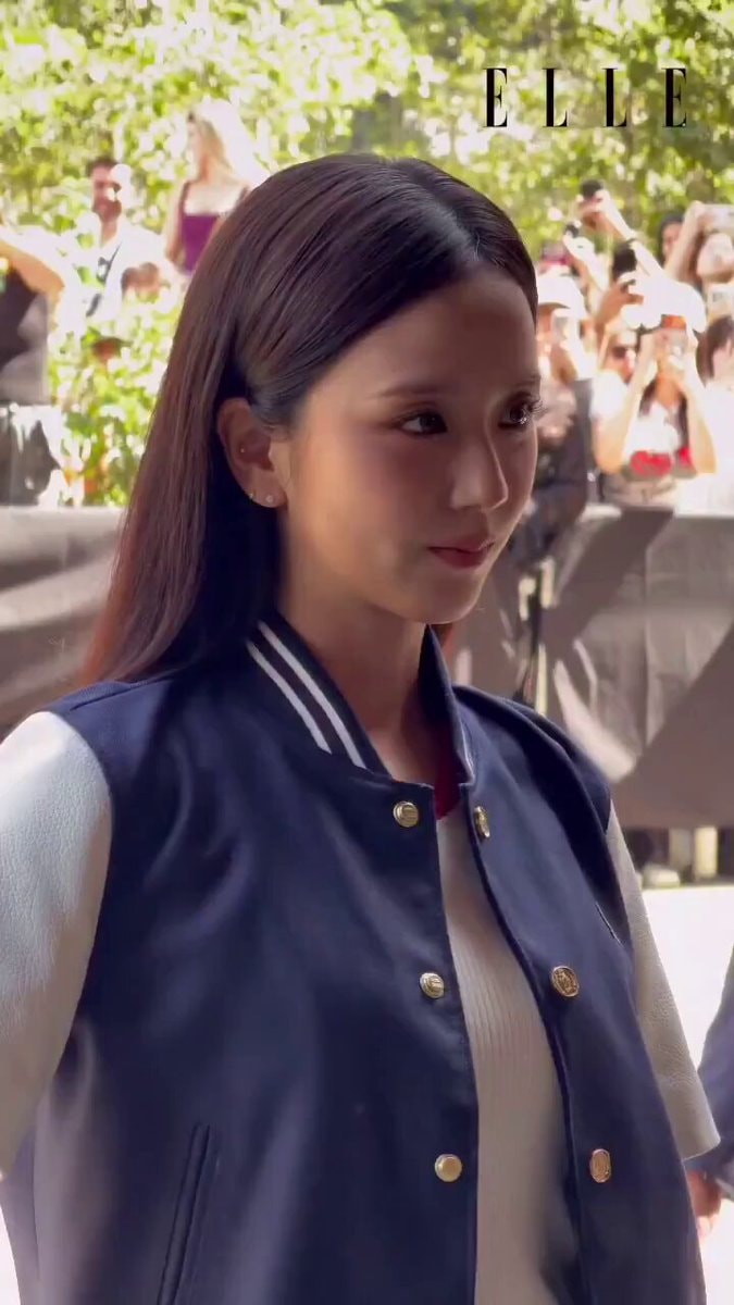 JISOO at Tommy Hilfiger NYFW JISOO at Tommy Hilfiger NYFW
