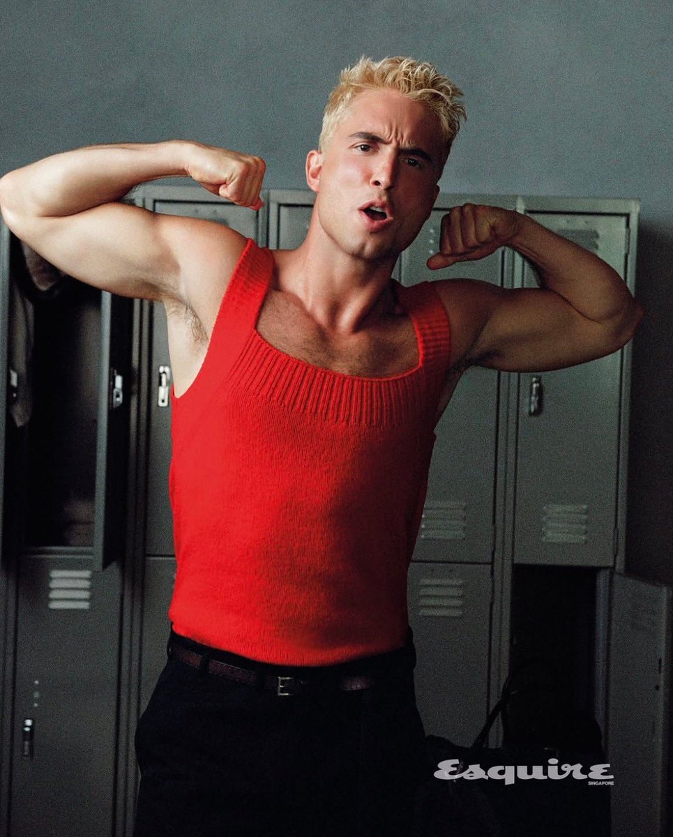 Benito Skinner Esquire Singapore cover (photo 2 of 2)