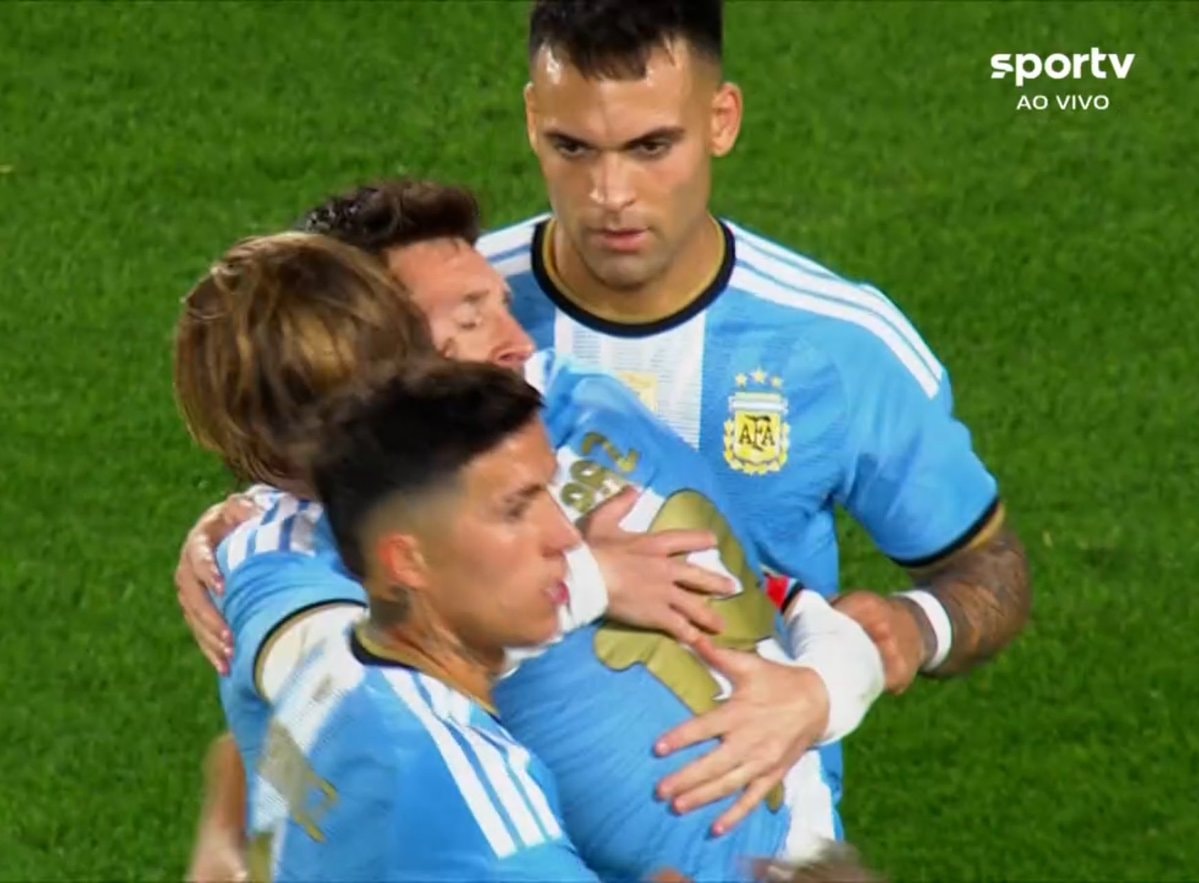 Nico Paz Argentina number 10
