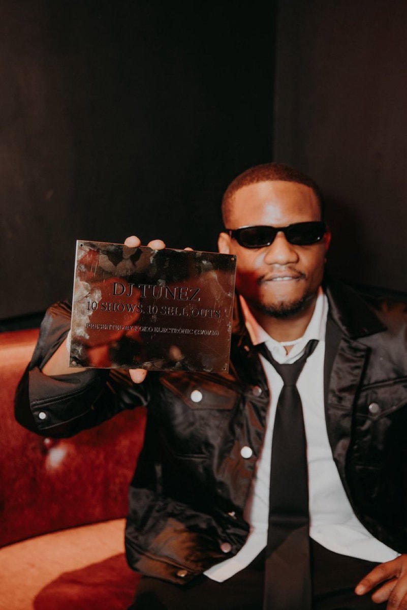 DJ Tunez Tops Nigeria Radio Charts (photo 2 of 2)
