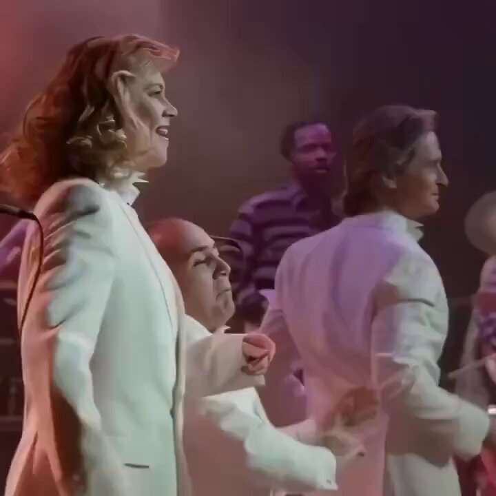 Michael Douglas Danny DeVito Kathleen Turner stage moment ❤️