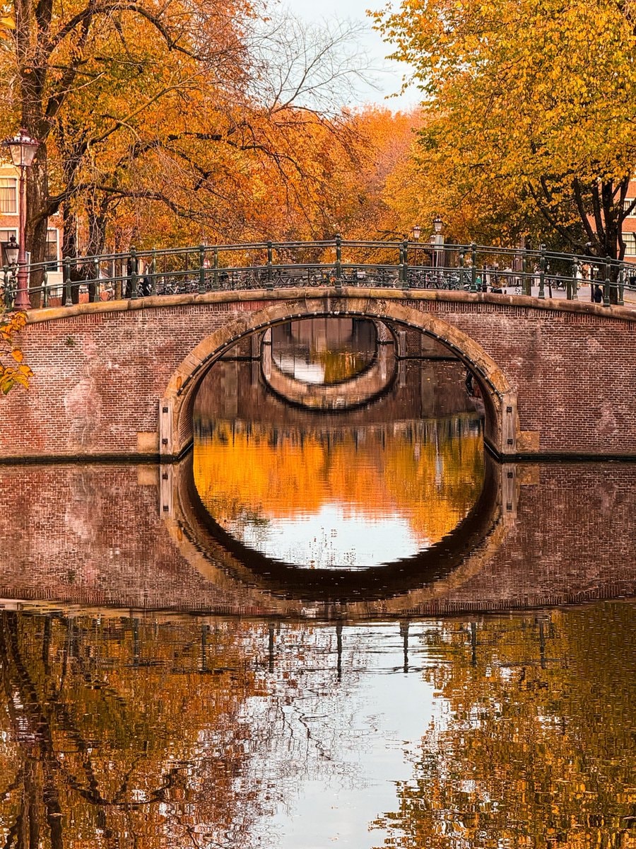 autumn in Amsterdam Netherlands (photo 3 of 4)