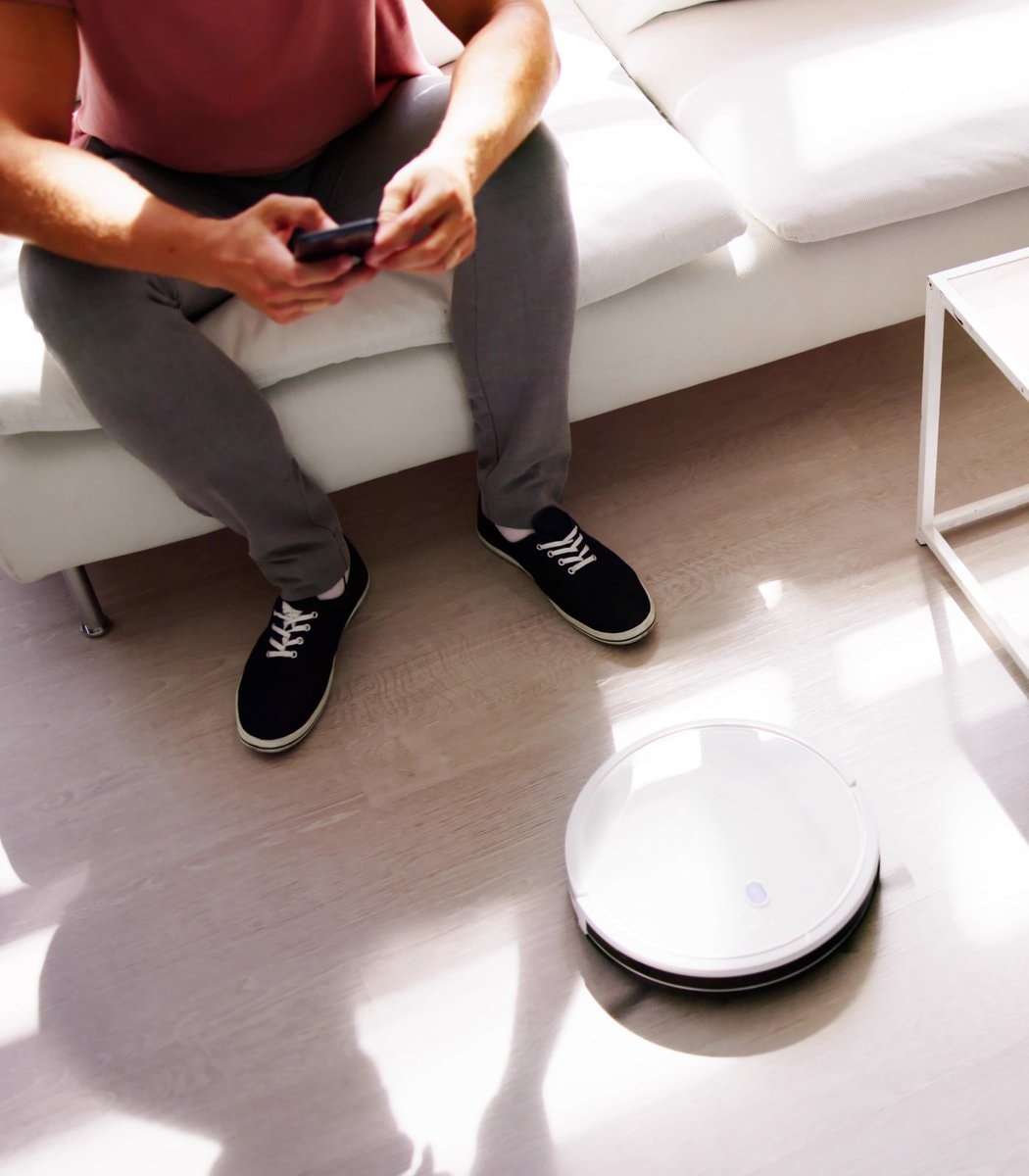 Robot vacuum catches affair leads to prison (photo 1 of 2)