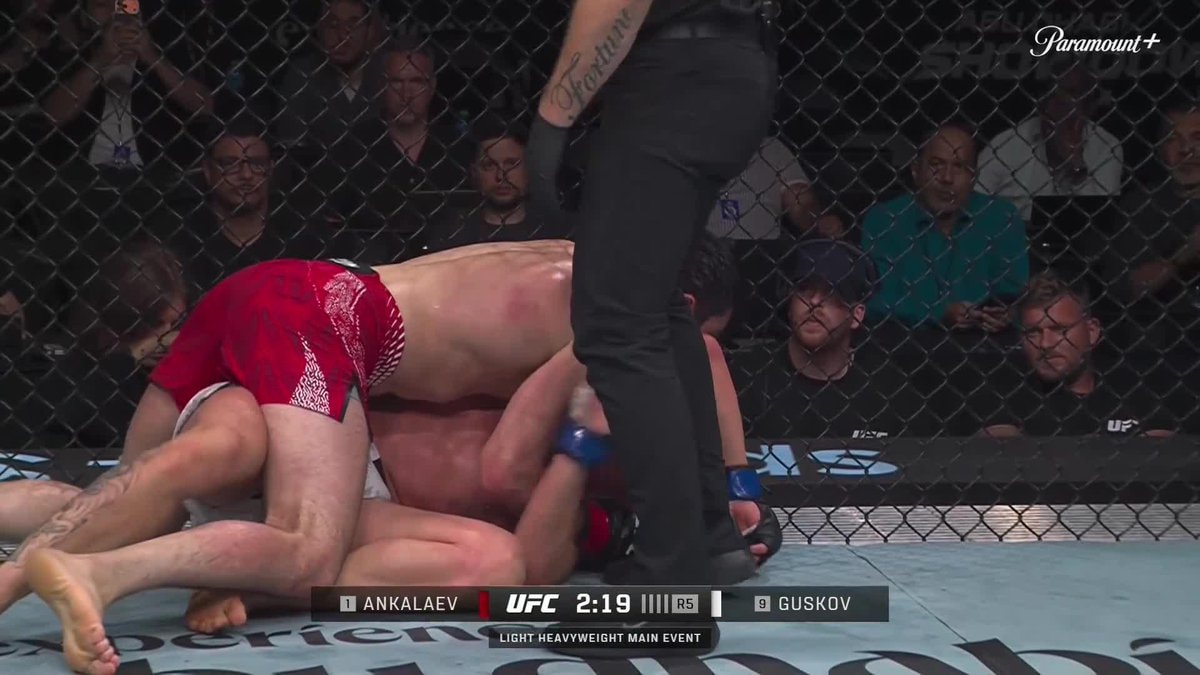 Ankalaev wins round 5 UFC 2:19