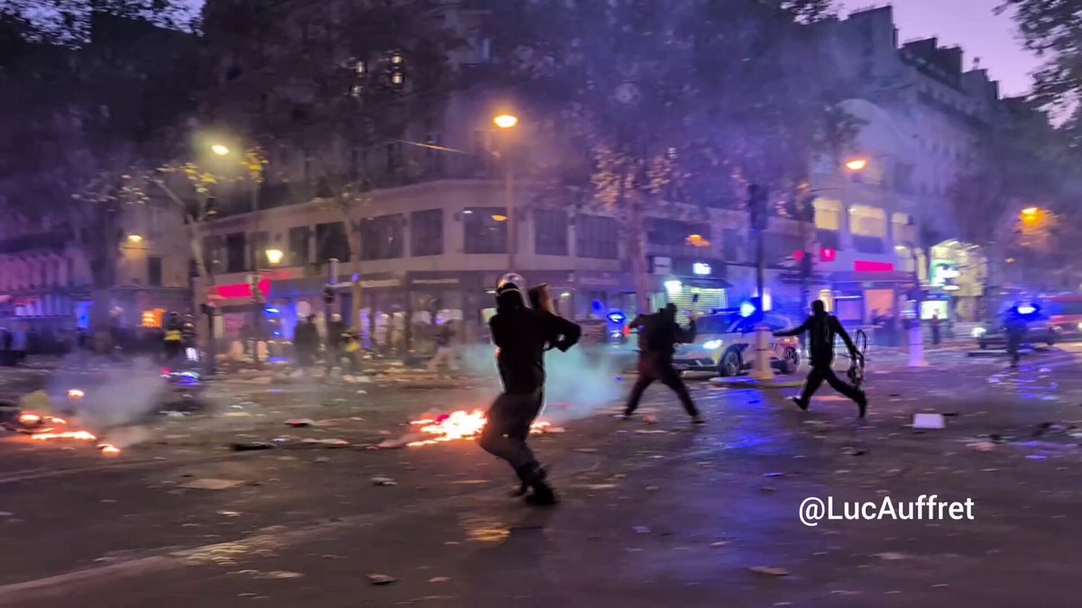 Paris police vehicles attacked near Republic Square