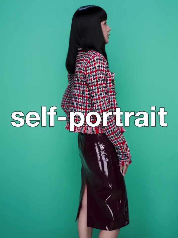 JISOO Self-Portrait clip