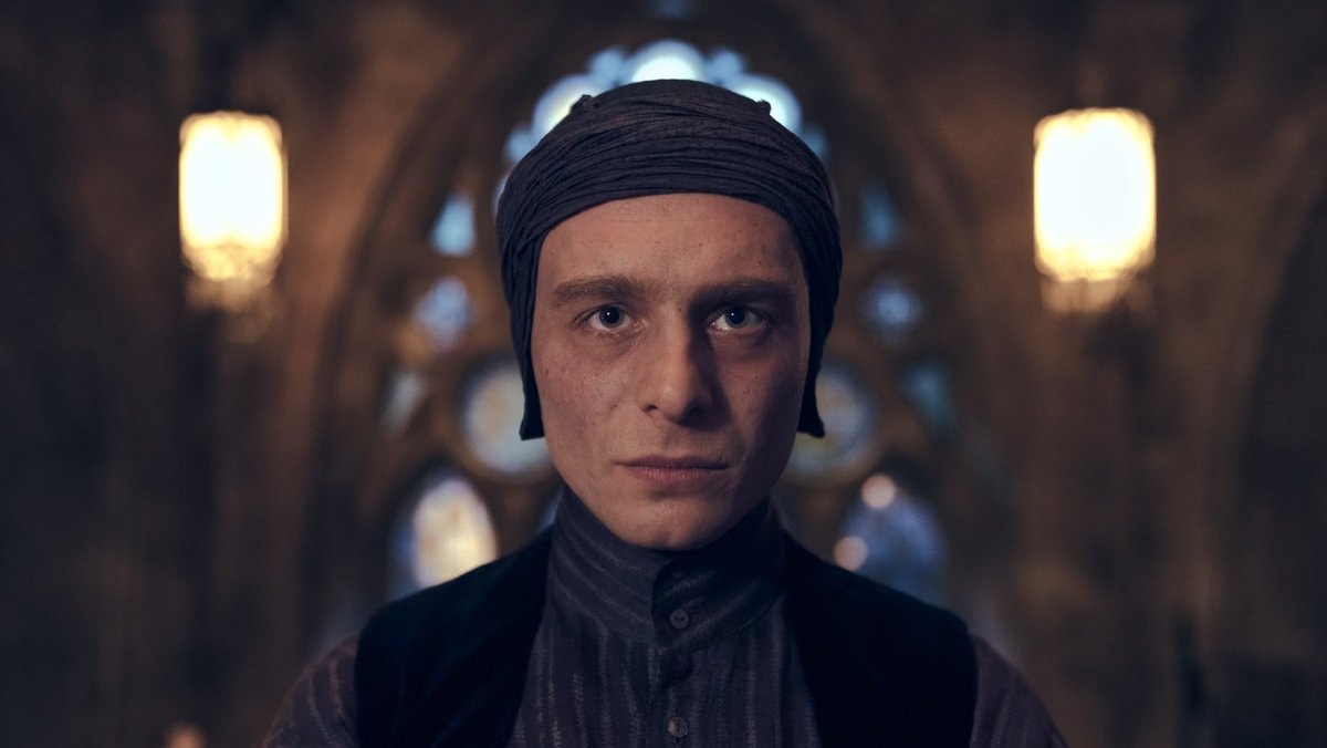 Luke Thallon as Professor Quirinus Quirrell