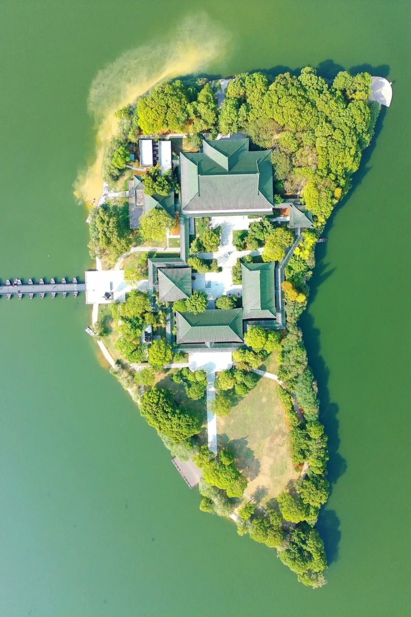 Jiangxi summer landscapes with mountains and rivers (photo 4 of 4)