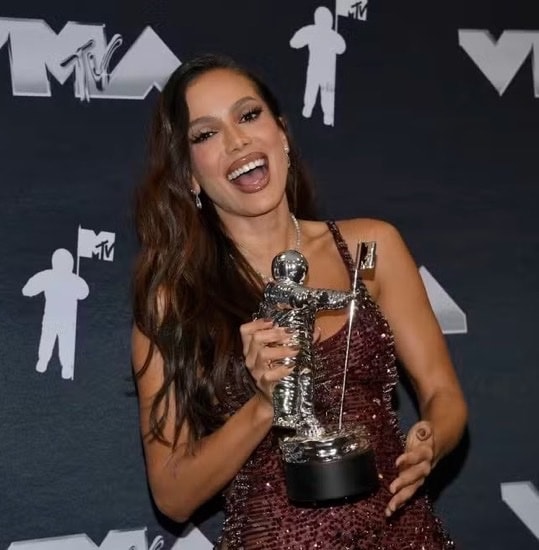Pabllo Vittar on Anitta and the VMAs (photo 2 of 2)