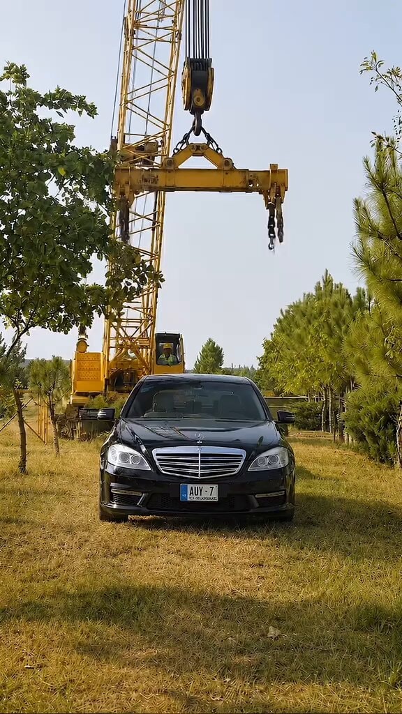 Black Mercedes Benz crane lift