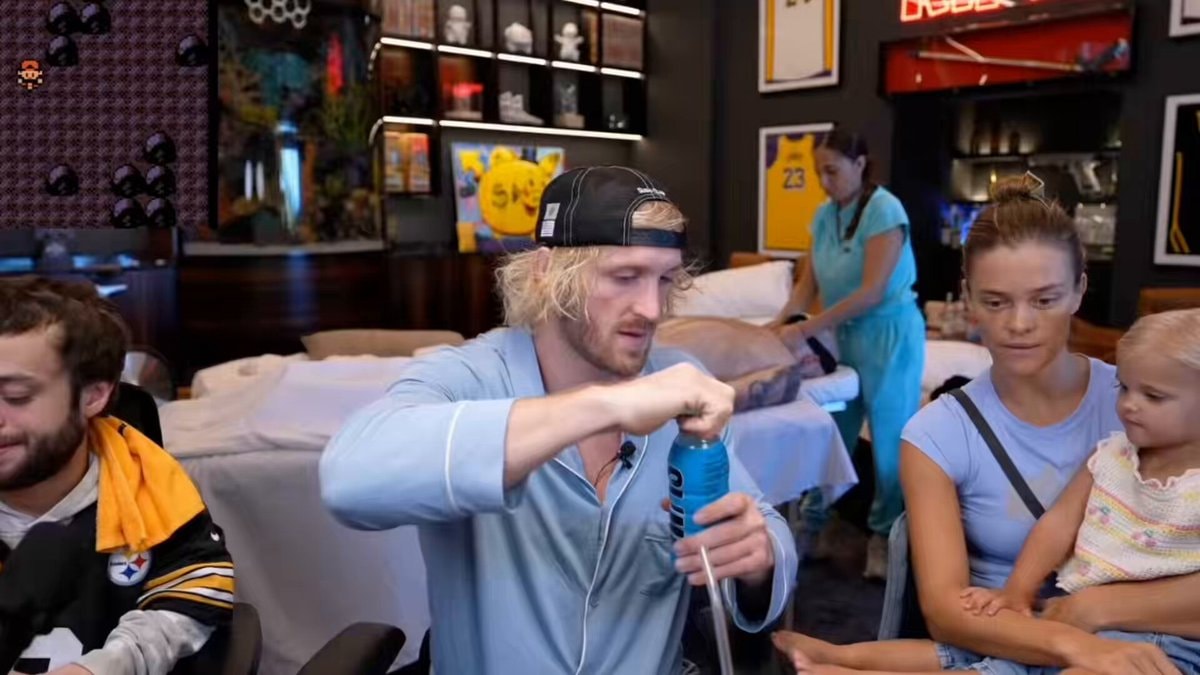 Logan Paul Esme SLIME drink Oliver Tree Logan Paul Esme SLIME drink Oliver Tree