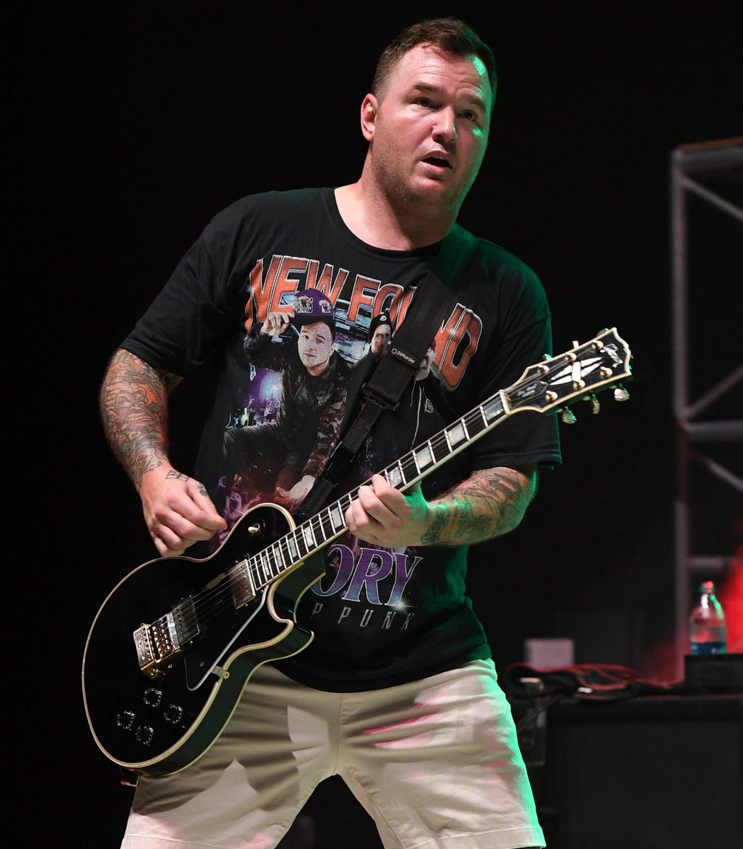 Chad Gilbert New Found Glory guitarist