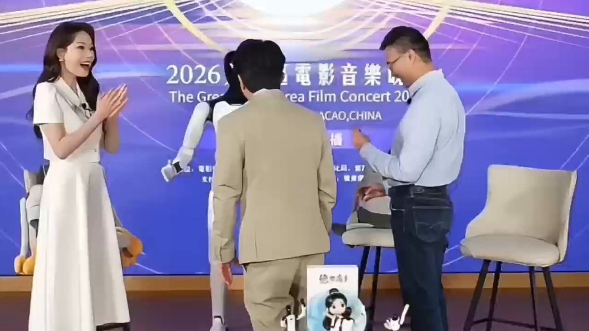 AGIBOT A3 live conversation AGIBOT A3 live conversation