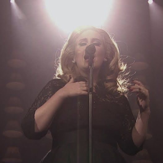 Adele Set Fire to the Rain 15 years (photo 2 of 2)
