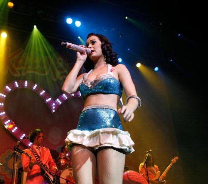 Katy Perry Hello Katy Tour Melbourne 2009 outfit (photo 2 of 2)