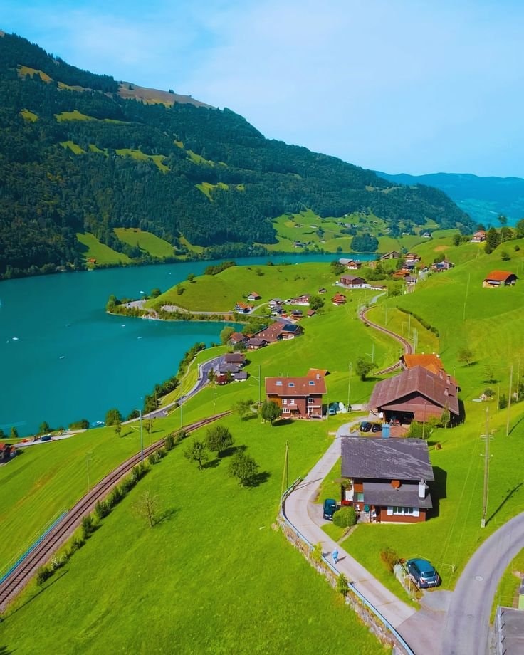 Lucerne lake Switzerland (photo 2 of 2)
