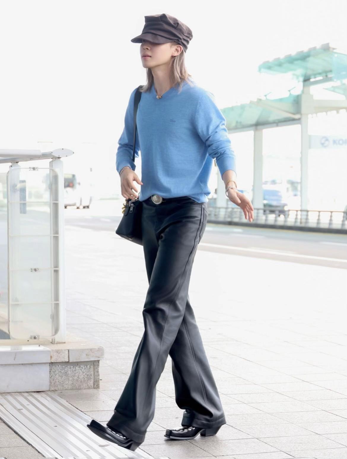 Jimin Seoul sighting (photo 4 of 4)