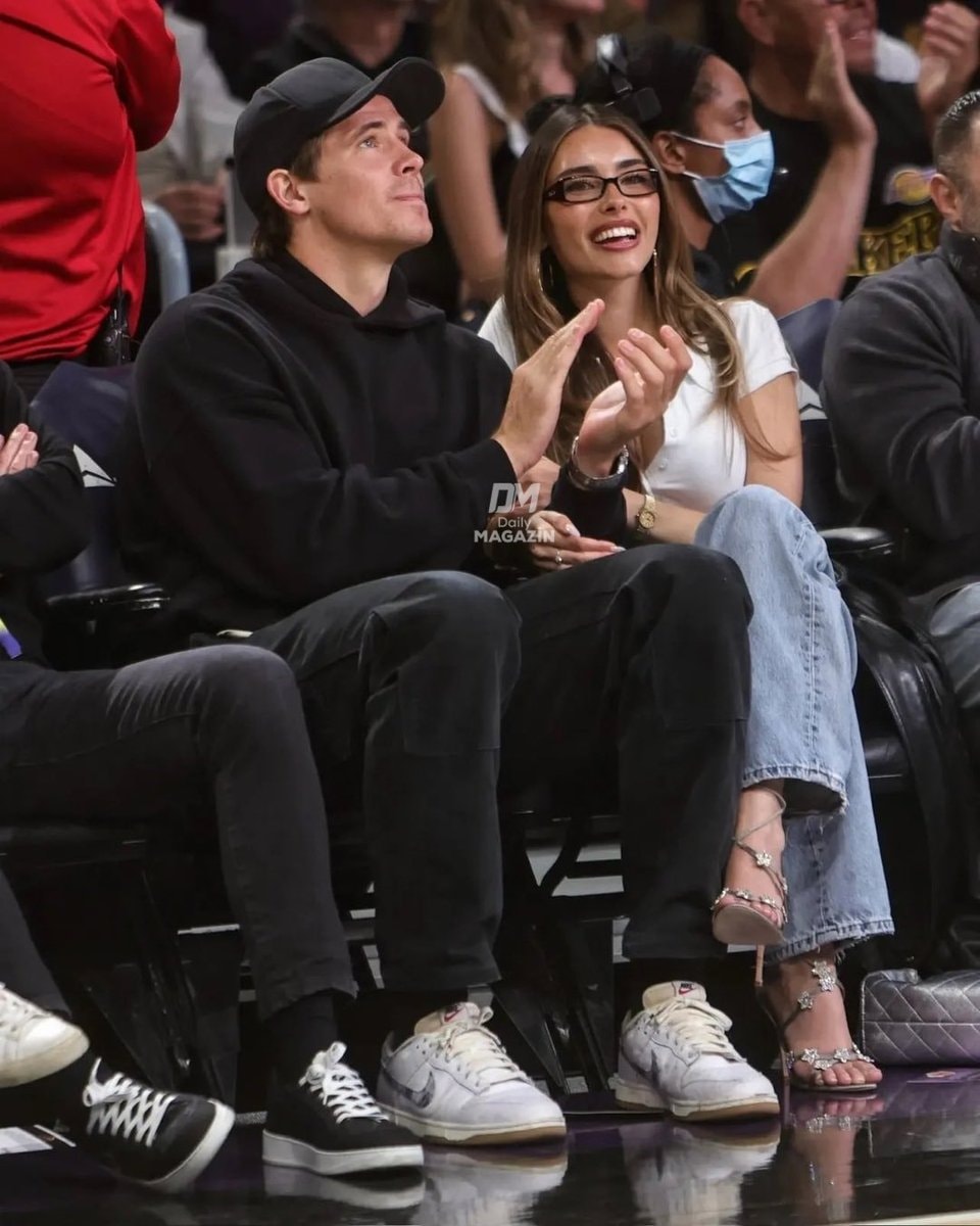 Madison Beer basketball game moment
