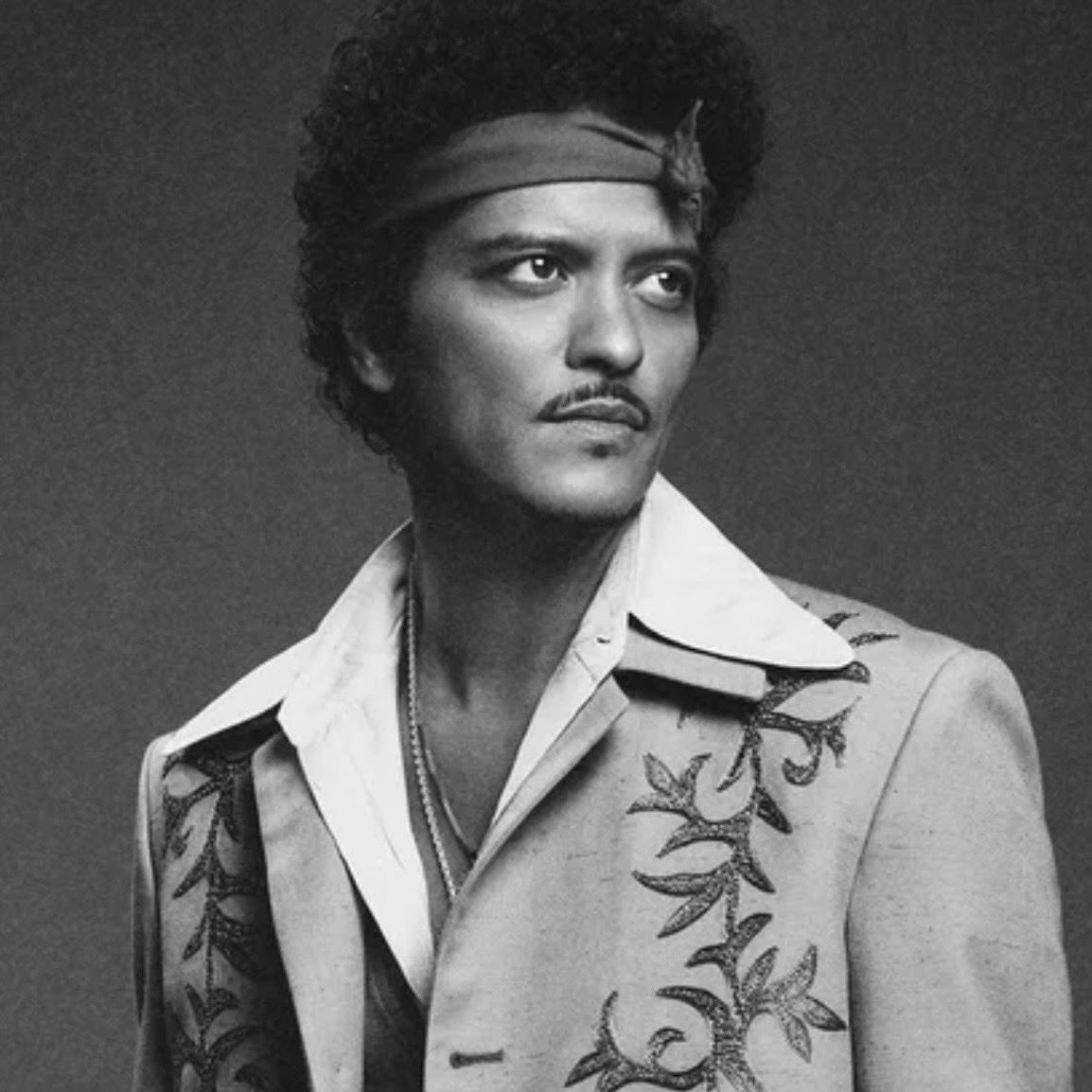Bruno Mars Doo-Wops & Hooligans chart (photo 2 of 2)