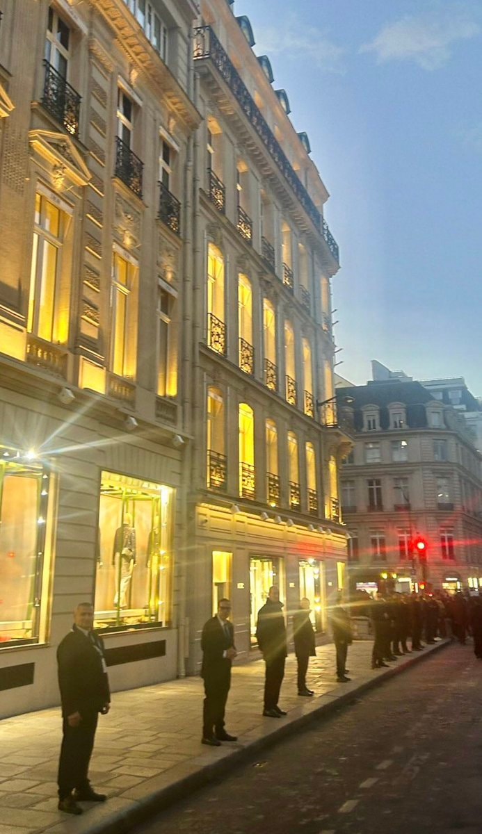 Dior Paris security update