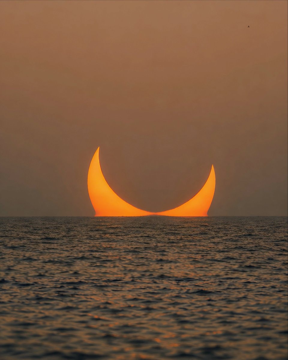 Sun devil horns sunset (photo 2 of 3)
