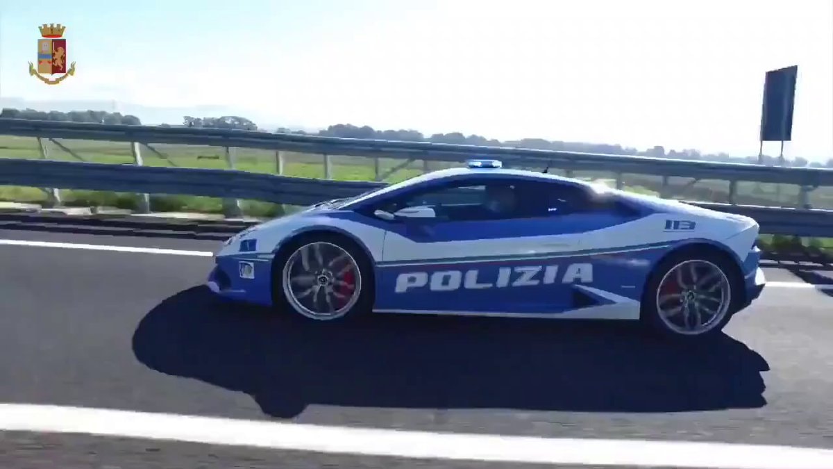 Italian police deliver kidney in Lamborghini