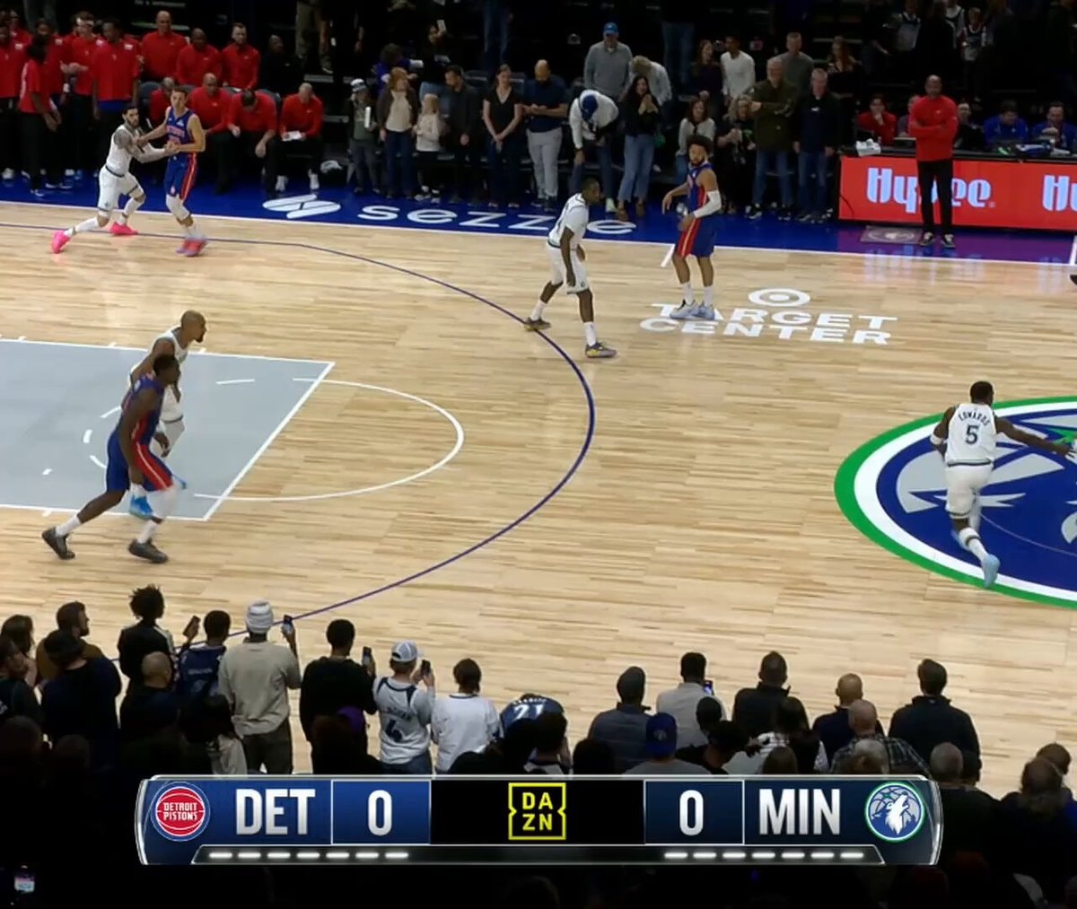 Jalen Duren halftime performance