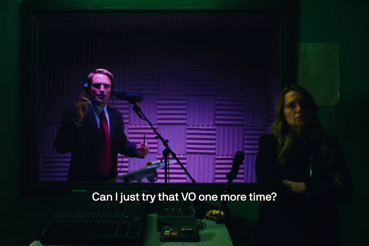 Robert Pattinson as Chris Hansen