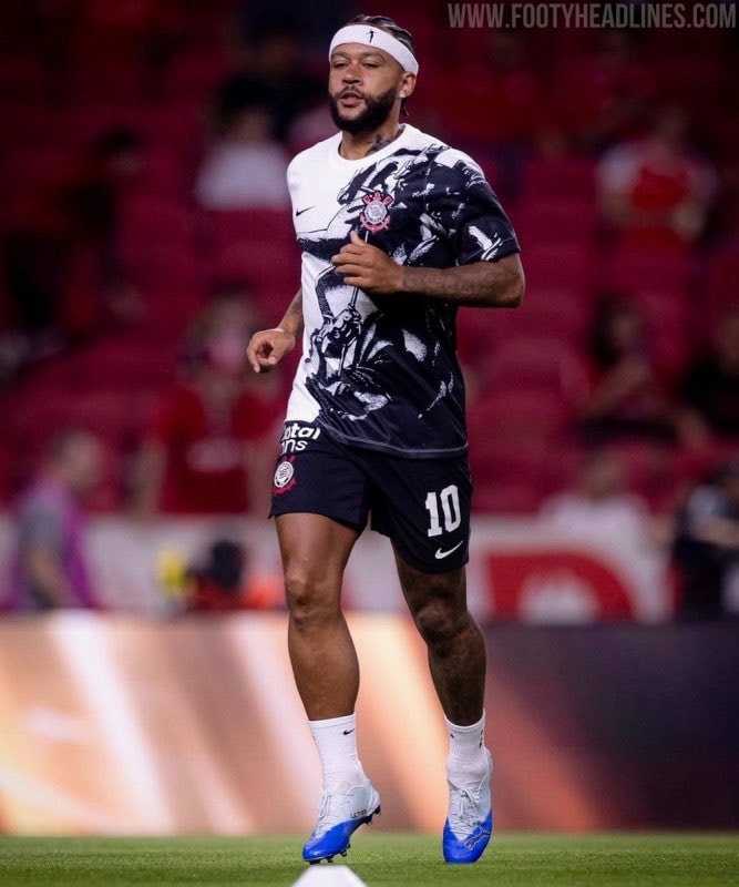 Corinthians pre-match shirt (photo 2 of 2)