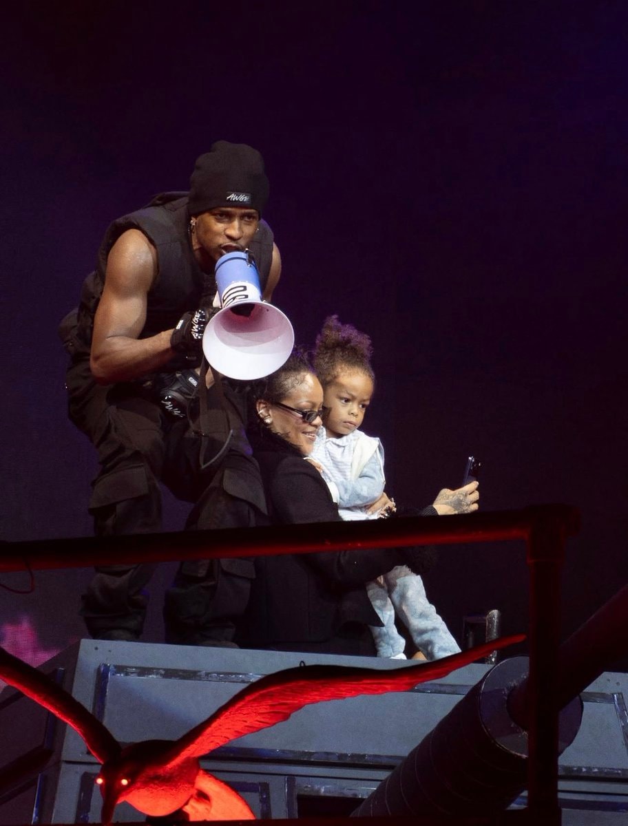 Mayers Fam on stage