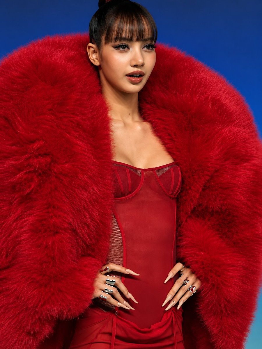 Lisa 2026 MTV VMAs red carpet look
