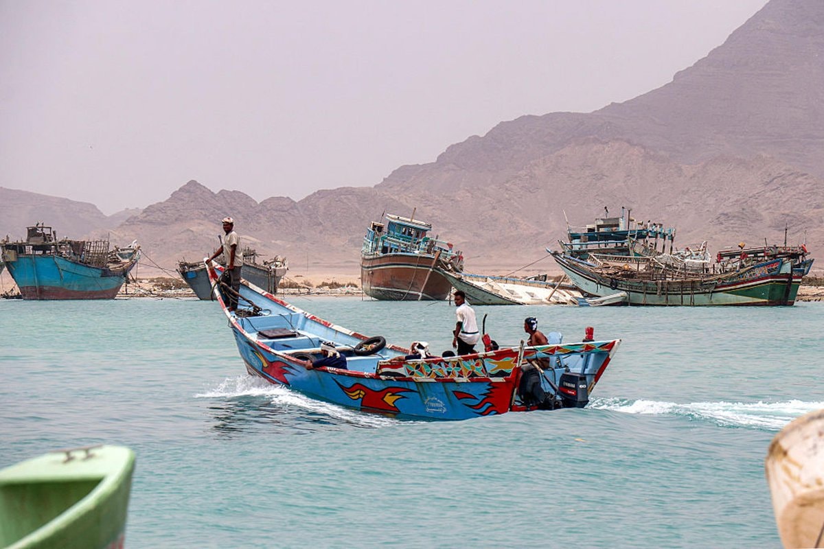 Battle for the Kahbub mountains above Bab el-Mandeb (photo 2 of 3)